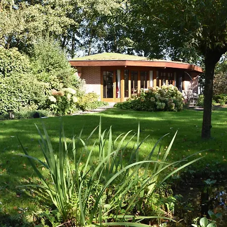 Cozy Holiday By The Forest In بيت للعطل
